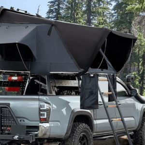 Tente de toit spacieux pour camping en famille