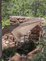 Tente compacte pour aventures en plein air