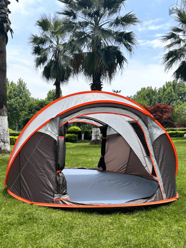 Tente de camping 4 places, design pratique et compact