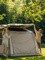 Tente pour quatre personnes, pratique et légère