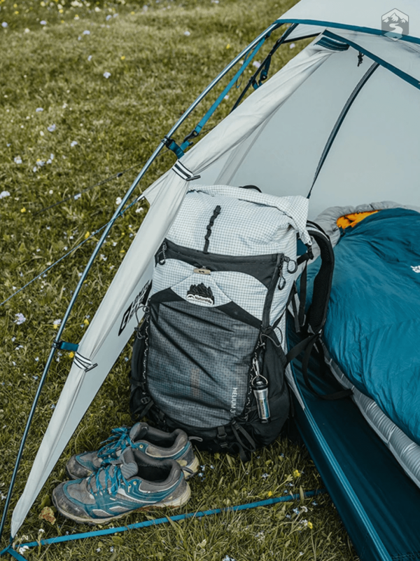 Modèle de tente bivouac pour deux, facile à monter