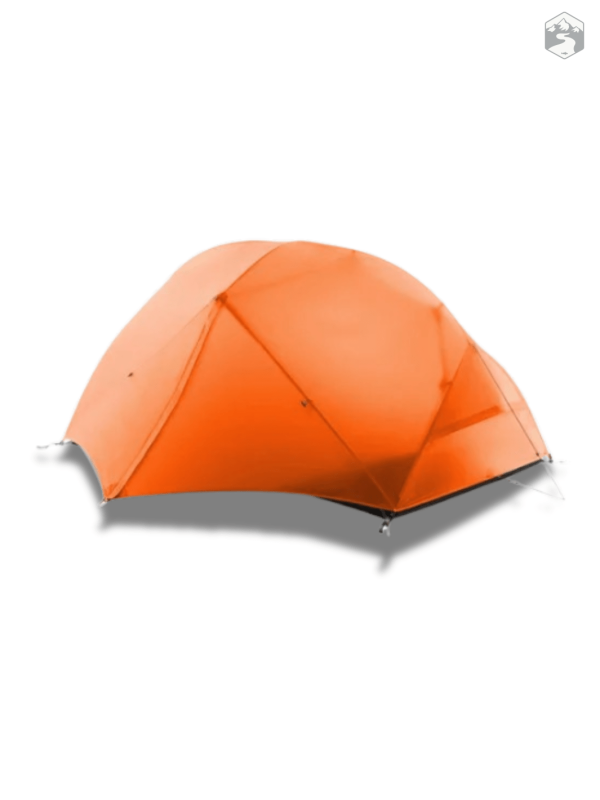 Tente de camping pour deux personnes en montagne