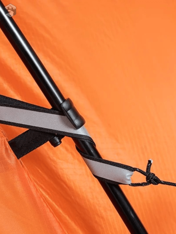 Tente de camping pour trois personnes