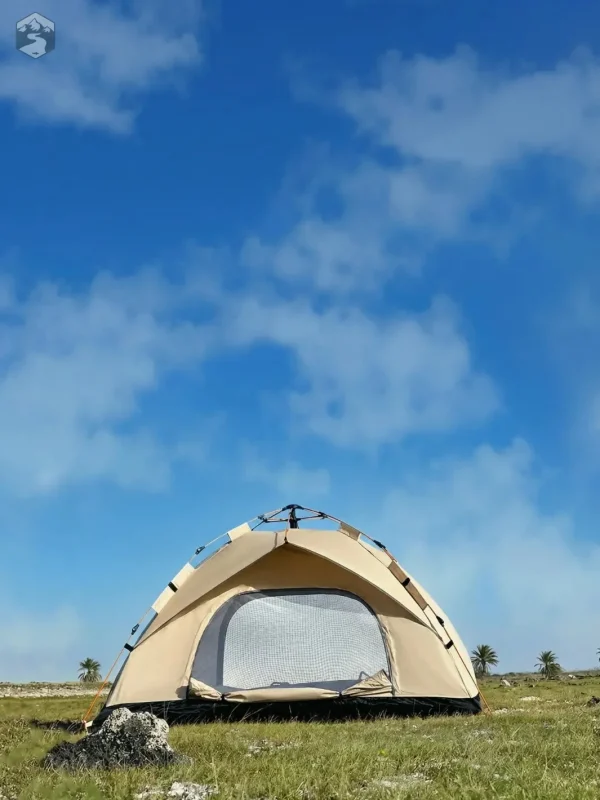 Tente 4 places, idéale pour vos aventures