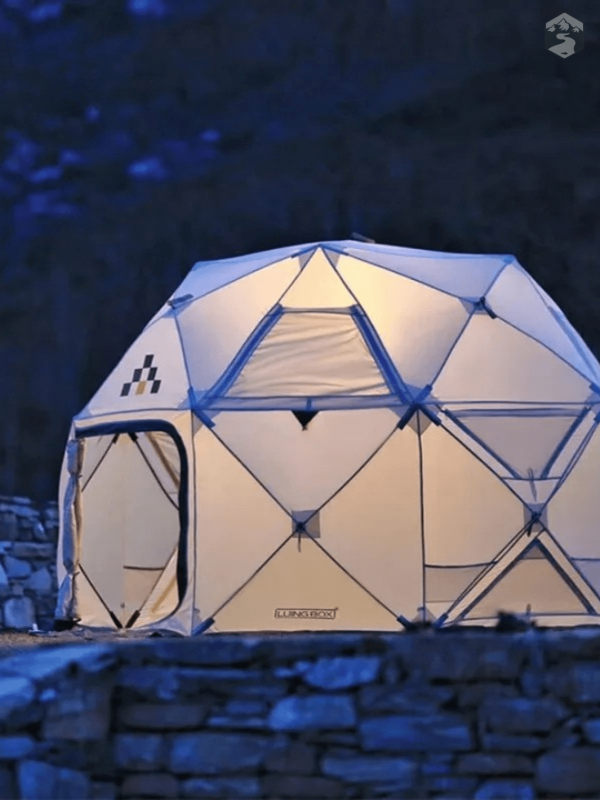 Modèle de tente en dur pour une expérience de camping unique