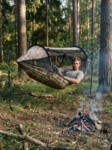 Tente militaire légère pour bivouac