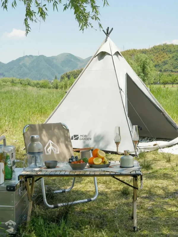 Tente tipi spacieuse pour camping en famille