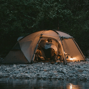 Tente de pêche compacte pour deux pêcheurs