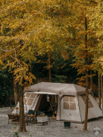 Tente spacieuse pour 8 personnes en camping
