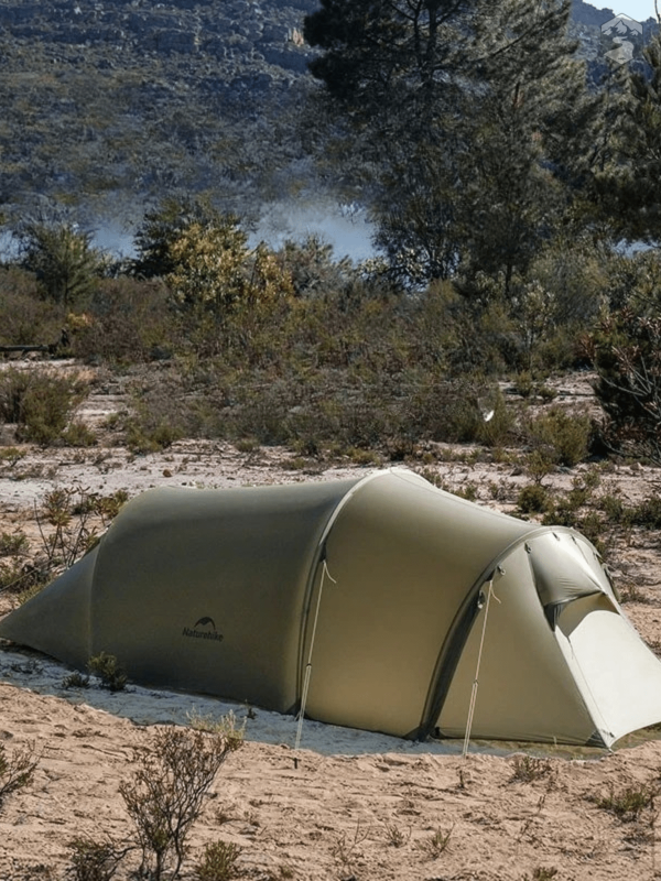 Toile de tente pour couples en pleine nature