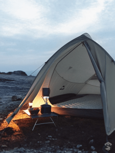 Tente de camping légère pour deux personnes